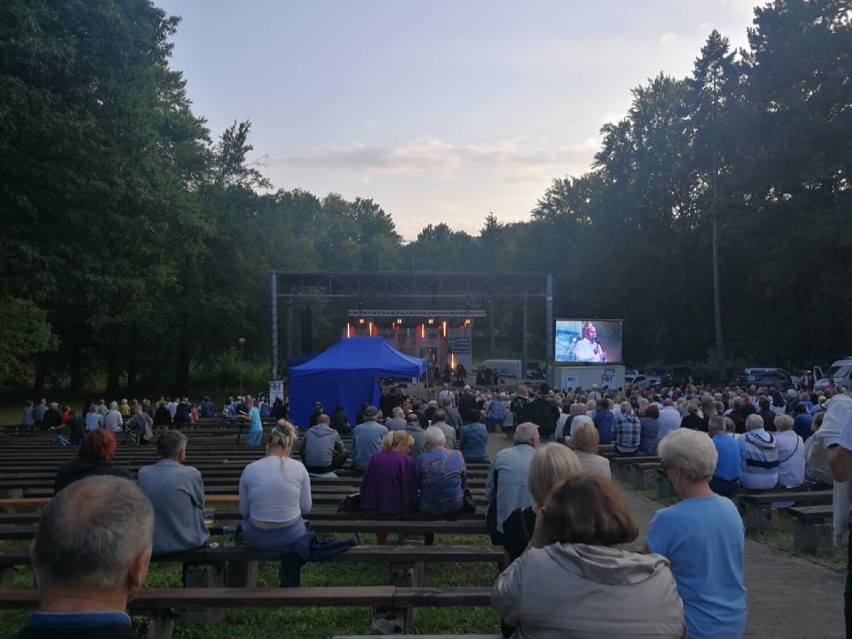 Mieszkańcy Zgorzelca bawią się na Festiwalu Piosenki Greckiej. Kolejna edycja dobiegła końca