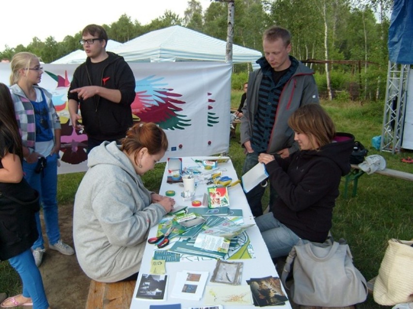 Pozytywny festiwal leśny w Szarlejce