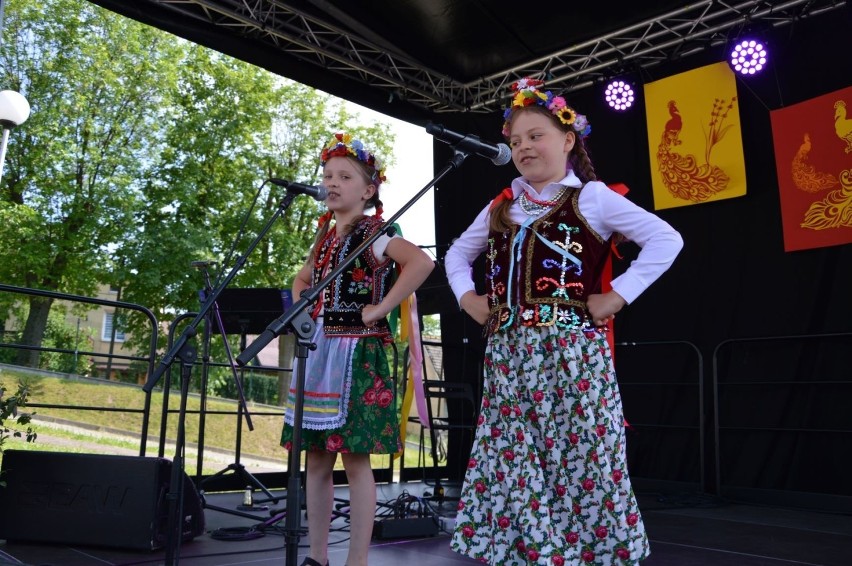 Modlnica. Festiwal Gwary i Tradycji Krakowskiej "Krakowska Godka". Miłośnicy folkloru uczestniczyli w dziesięciu konkursach [ZDJĘCIA]