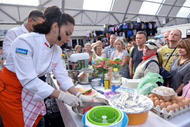 W poprzednich edycjach imprezy jedną z atrakcji był pokaz gotowania na żywo z udziałem uczestników programu Master Chef (Diany Volokhovej - na zdjęciu - oraz Mariusza Szweda).