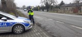 Kontrole policji na drogach w gminie Szadek. Wpadło kilku kierowców