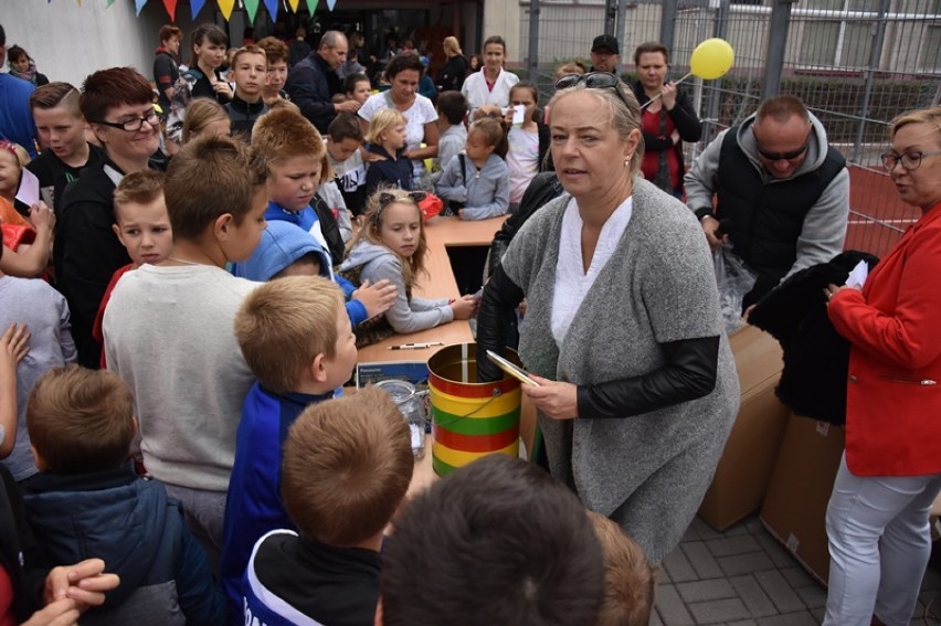 Piknik trzech pokoleń w SP 9 Legnica [ZDJĘCIA]