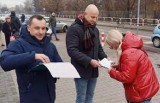 Radomsko. Koalicja Obywatelska zbiera podpisy pod projektem ustawy "TAK dla in vitro"
