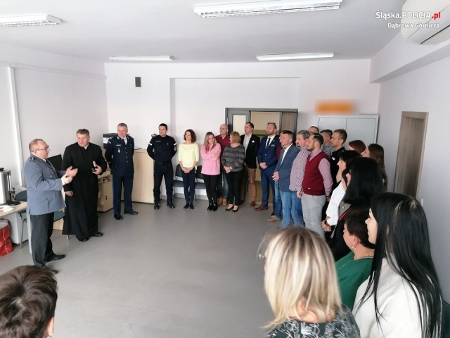 Spotkanie opłatkowe w dąbrowskiej komendzie policji 

Zobacz kolejne zdjęcia/plansze. Przesuwaj zdjęcia w prawo naciśnij strzałkę lub przycisk NASTĘPNE
