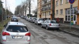 Mieszkańcy osiedla Szydłówek w Kielcach błagają o parkingi. Czy jest nadzieja na budowę zatoczek? 