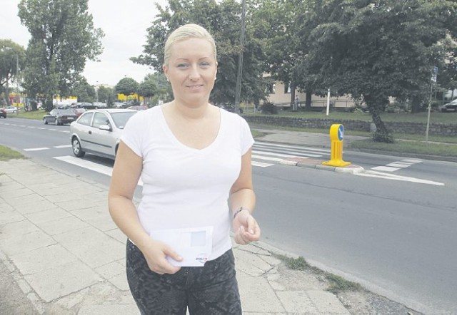 – Jestem kierowcą, więc cieszę się, że poprawi się możliwość przejazdu przez ulicę Derdowskiego, nawet kosztem likwidacji przejścia dla pieszych – mówi Magdalena Parszutowicz.