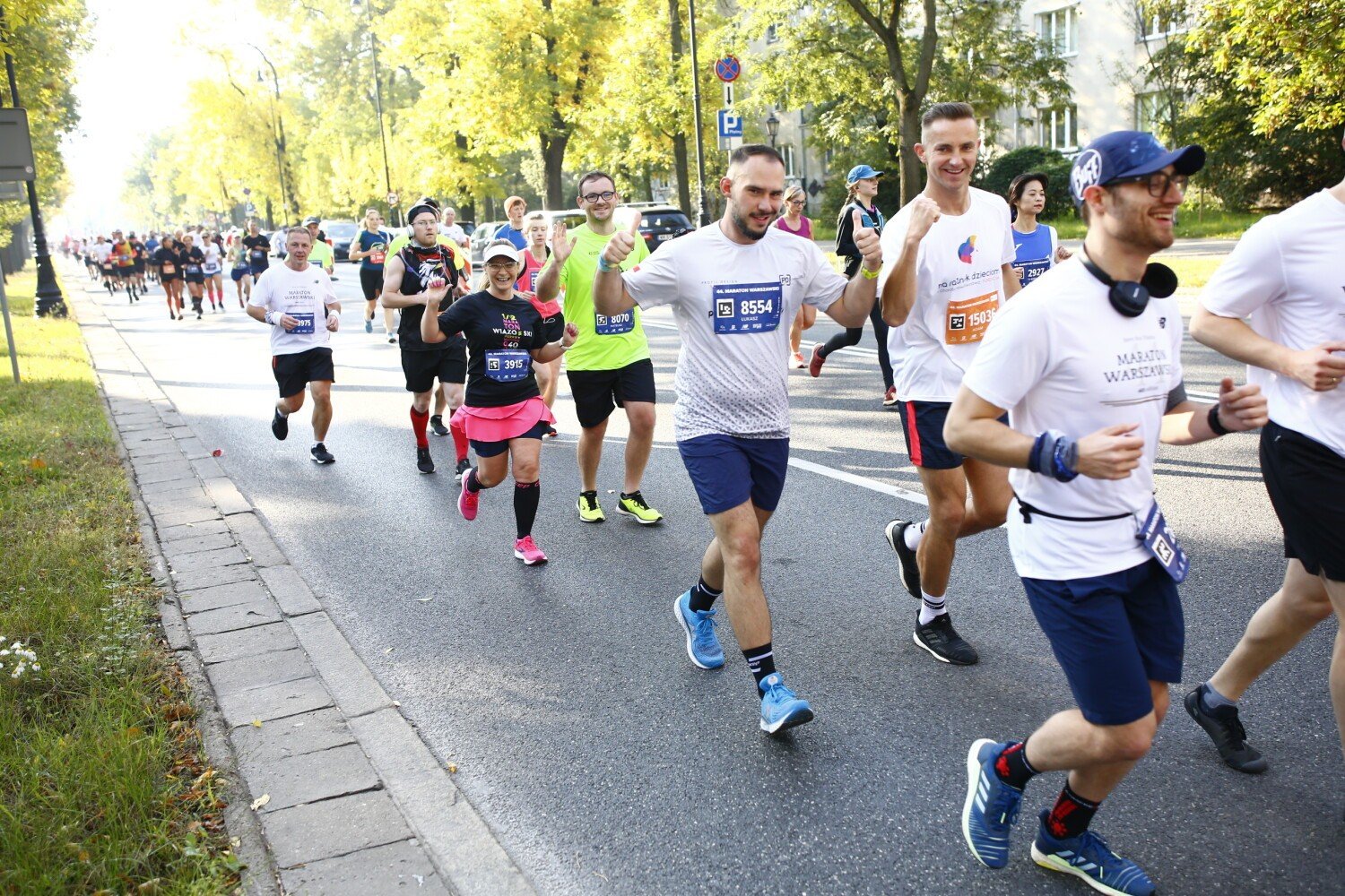 Maraton Warszawski 2022 za nami. Tysiące biegaczy na ulicach stolicy. Tak  wyglądała 44. edycja największego święta sportowego | Warszawa Nasze Miasto