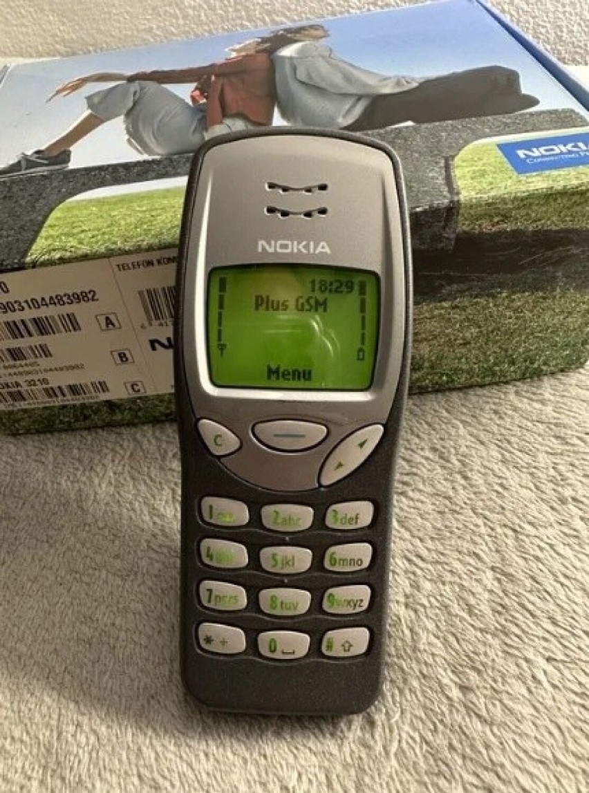 Model: Nokia 3210...