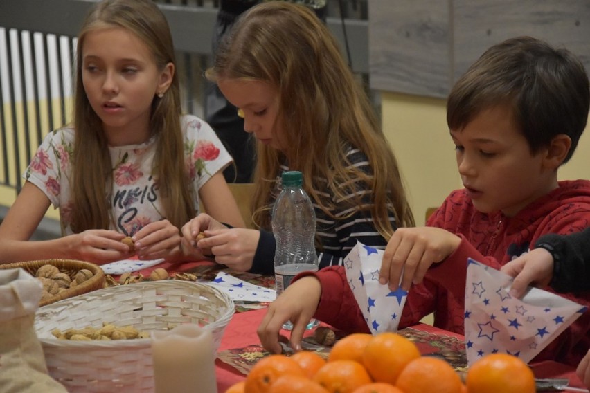 Świąteczne klimaty 2019: Kiermasz w Szkole Podstawowej nr 6...