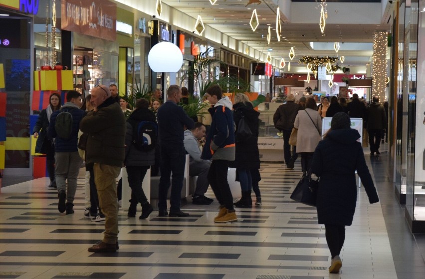 Duży ruch w Galerii Słonecznej w Radomiu panował spory ruch.