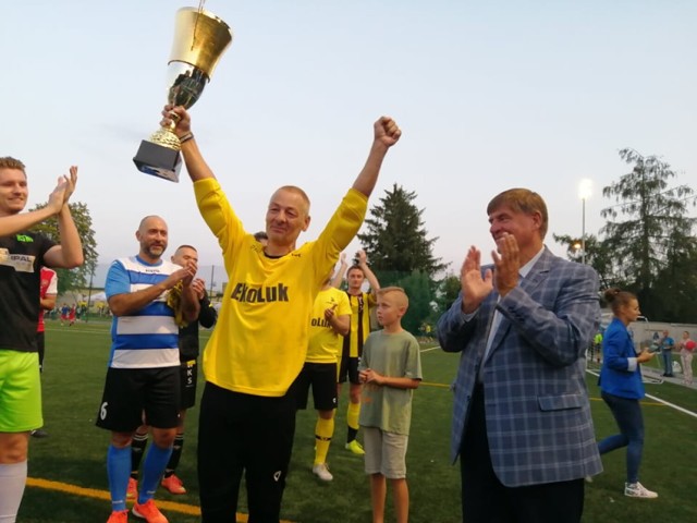 Wielki festyn sportowo-charytatywny na stadionie Concordii w Piotrkowie. Zbierali na protezy dla pani Izy