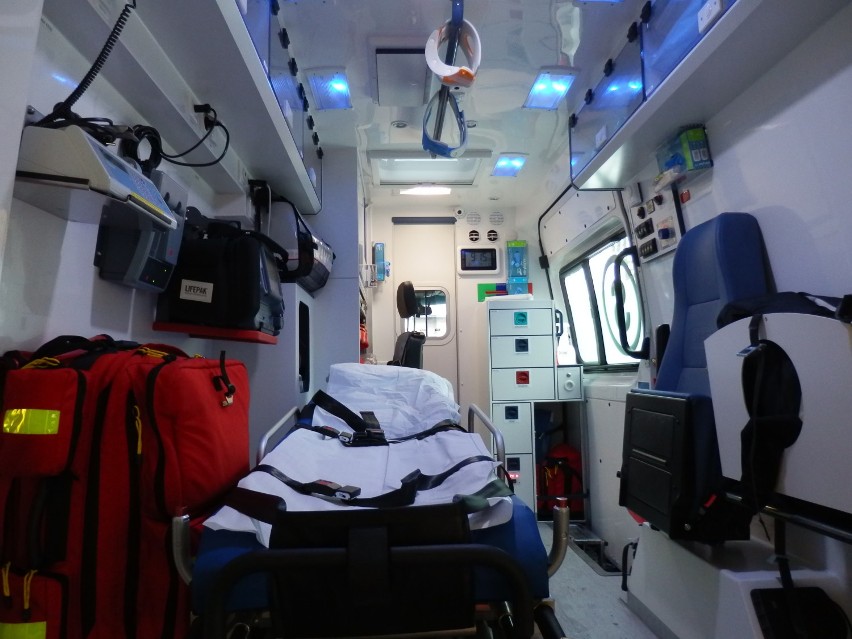Szpital w Kwidzynie ma nową karetkę pogotowia ratunkowego [ZDJĘCIA]