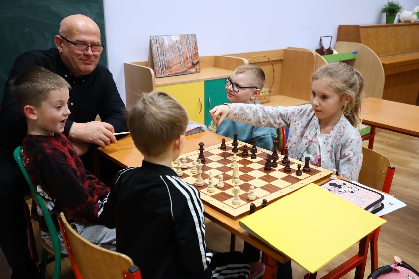 Zajęcia szachowe organizowane są już przedszkolach.