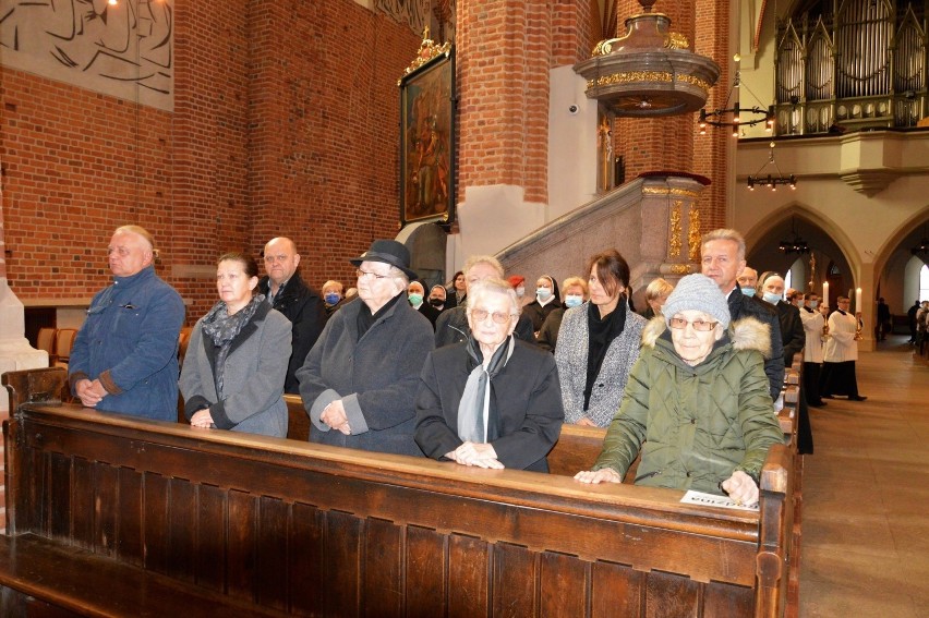 W opolskiej katedrze pożegnano księdza prałata Piotra Kołoczka, emerytowanego oficjała Sądu Diecezji Opolskiej