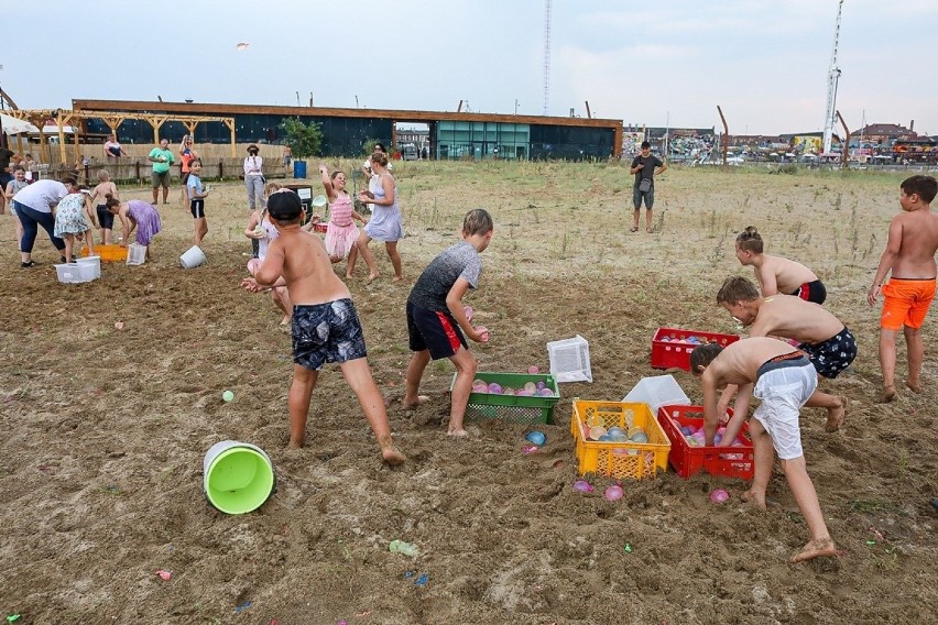 Balonowa bitwa dla dzieciaków na Wyspie Grodzkiej w Szczecinie. Zobaczcie zdjęcia