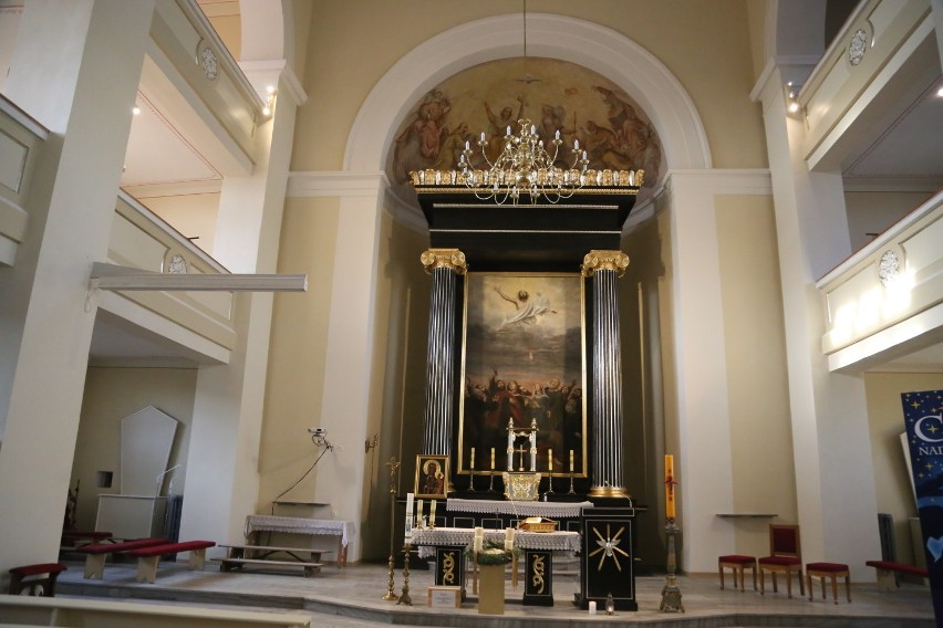 Po dwunastu latach zakończono remont kościoła! Ołtarz wygląda niesamowicie
