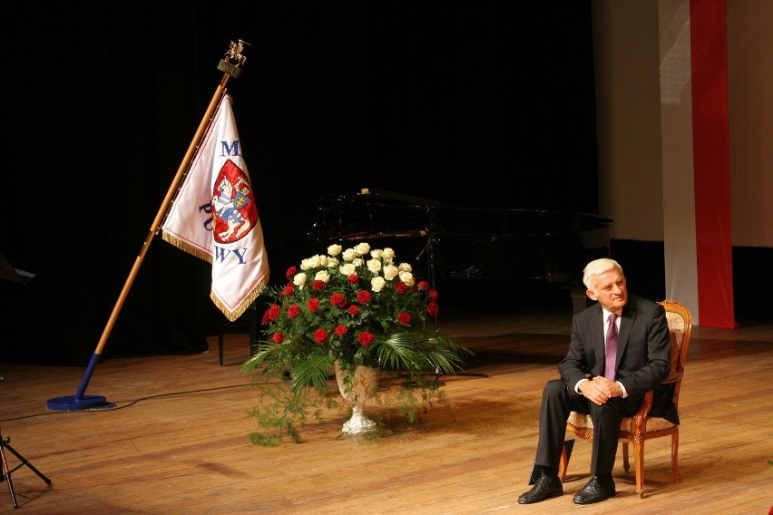 Jerzy Buzek odebrał tytuł honorowego mieszkańca Puław (zdjęcia)