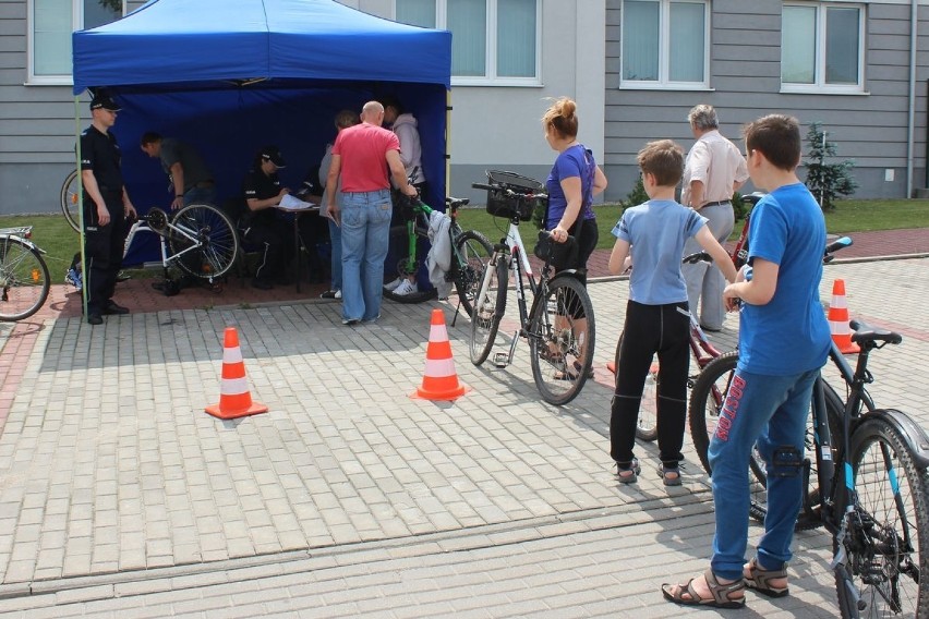 W Lipnie była akcja znakowania rowerów. Kilkanaście osób...
