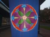 Mandala inspirowana tybetańskimi kwiatami. Nowy mural na Woli! [ZDJĘCIA]