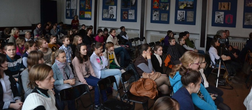 Malbork: Koncert na wiolonczelę i fortepian w szkole muzycznej