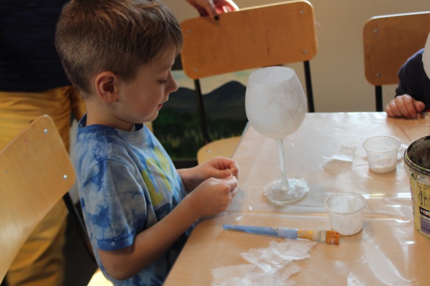 "Śnieżny Lampion" - czyli zajęcia plastyczne dla dzieci ZOBACZCIE ZDJĘCIA