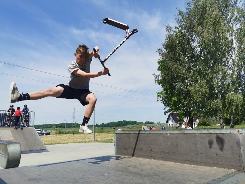 "Zakręceni na skate parku" w Rożentalu       