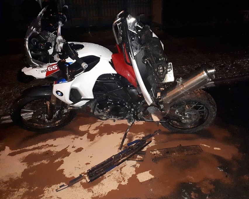 Wypadek na trasie Kwidzyn - Bądki. Motocykl zderzył się z samochodem [ZDJĘCIA]