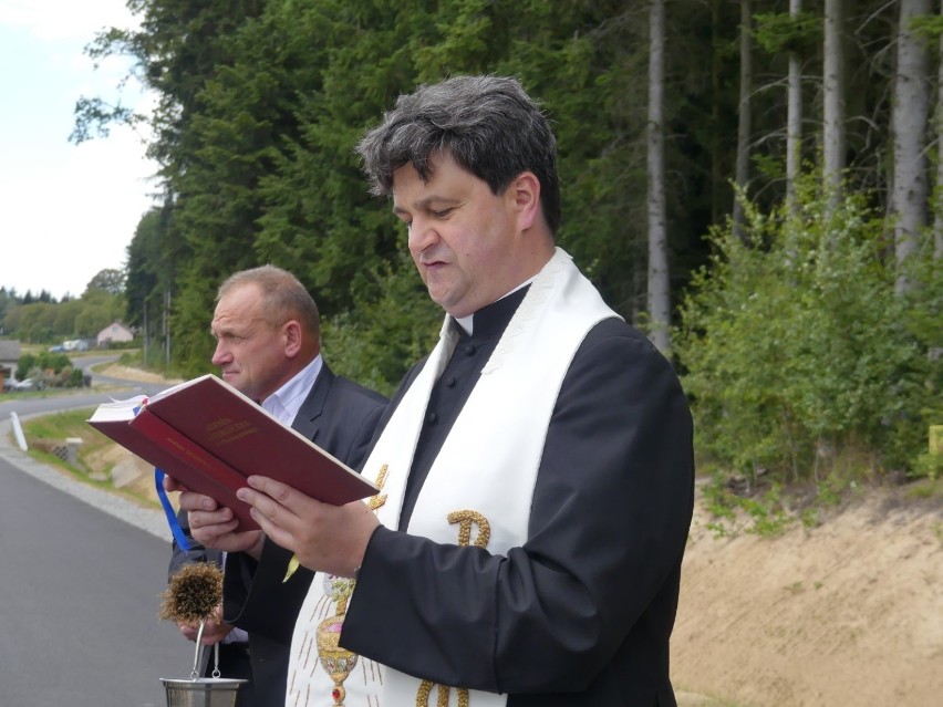 782 metry drogi powiatowej w gminie Skołyszyn po gruntownym remoncie. Otwarcie odnowionego odcinka było huczne [ZDJĘCIA]