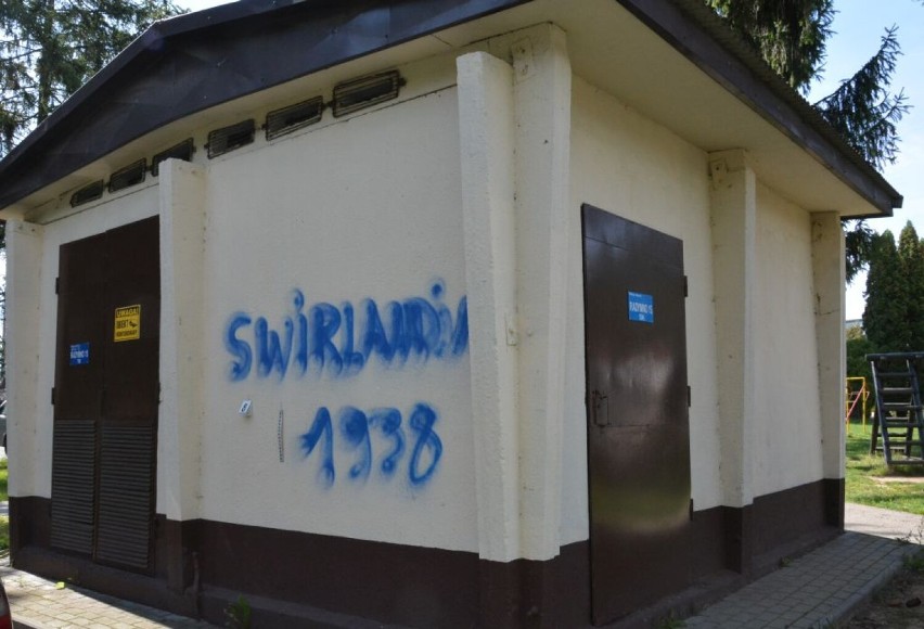 Zatrzymano 14 kibiców jarosławskiego klubu. Jednemu z nich grozi do 5 lat więzienia za namalowanie graffiti w Radymnie 