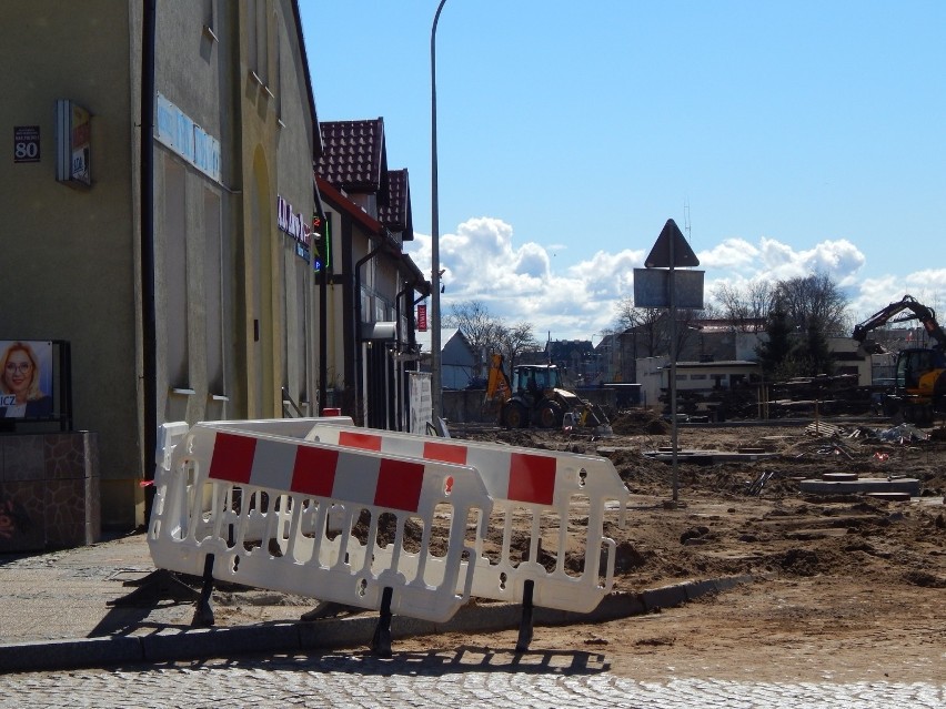 Dworce mają być gotowe 1 czerwca, drogi i parkingi - 25...