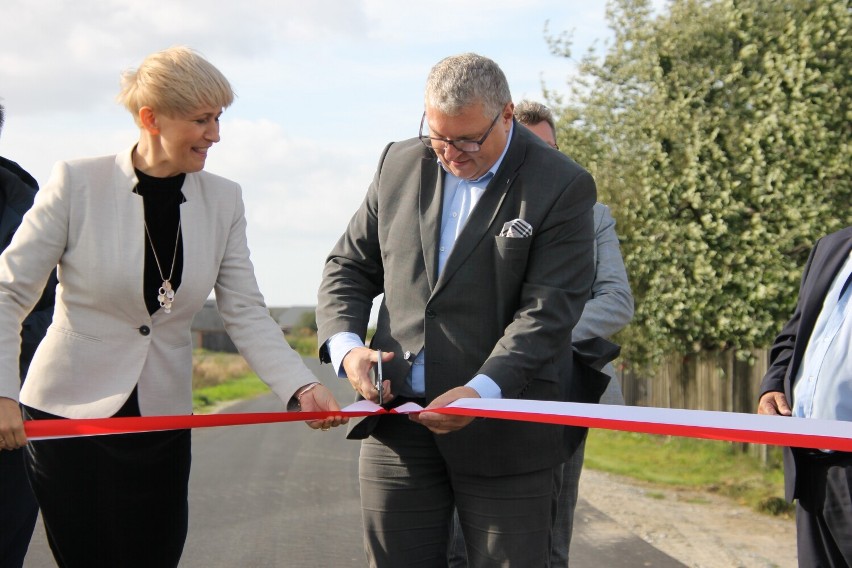 Zakończono remonty dróg gminnych w Rozdrażewie za prawie 1 mln zł [ZDJĘCIA]