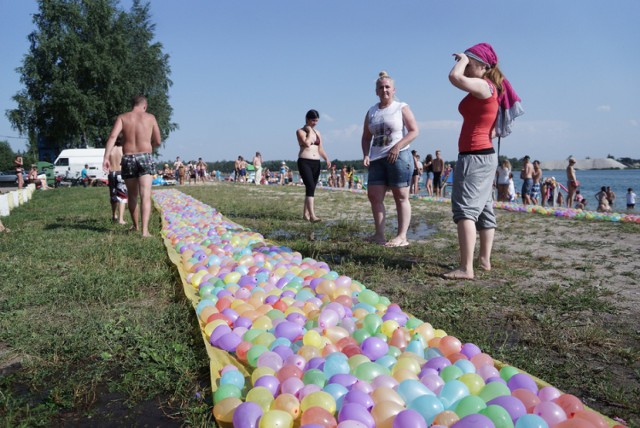 "Hydro-mania" w Radłowie.. Największa bitwa na balony z wodą.