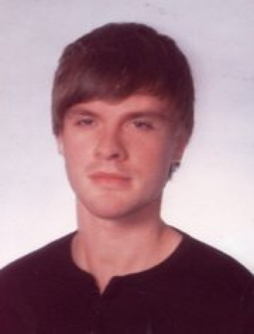 24-letni Piotrek wyjechał 16 sierpnia 2011 rano z Polic do...