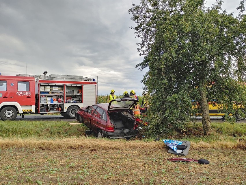 SKORZĘCIN: Wypadek na trasie do Skorzęcina - jedna osoba trafiła do szpitala, 22.08.2020