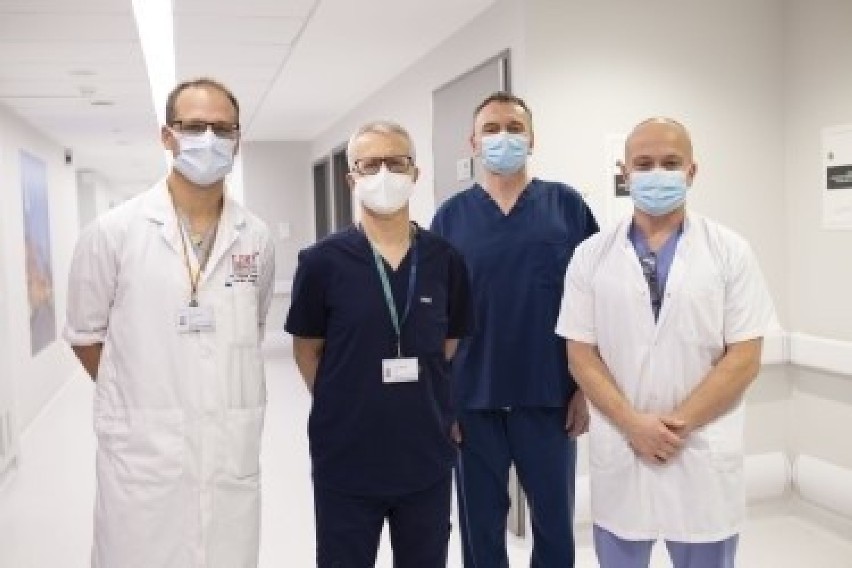 Gdańscy lekarze przeszczepili płuca u 50-letniej pacjentki. Organ był zniszczony przez ciężki przebieg COVID-19