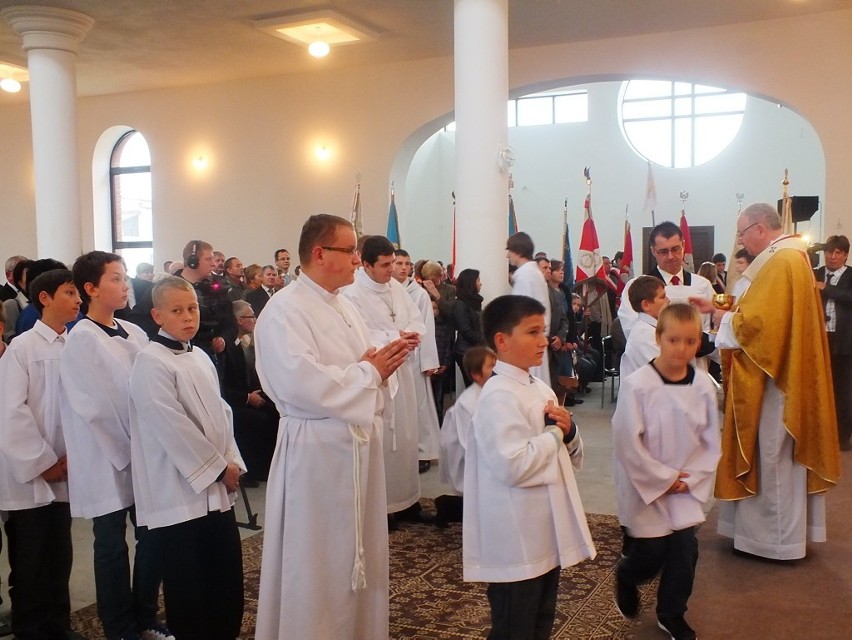 Arcybiskup Stanisław Budzik odprawił pierwszą mszę świętą w...