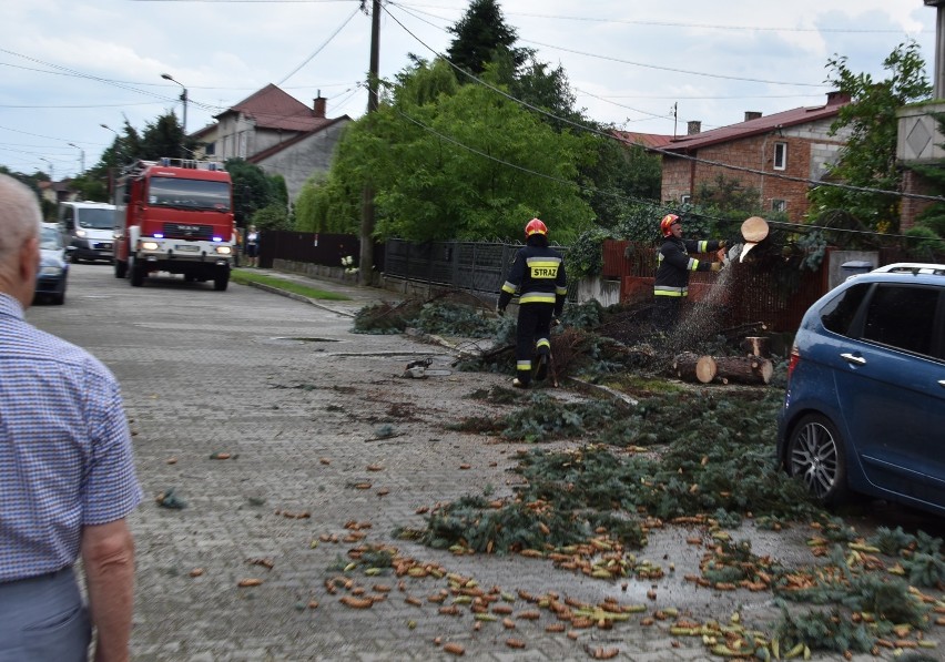 Skutki burzy na ul. Osiedle