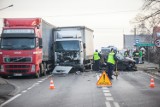 Groźny wypadek na krajowej 10 w Kruszynie pod Bydgoszczą. Zderzyły się cztery auta [zdjęcia]