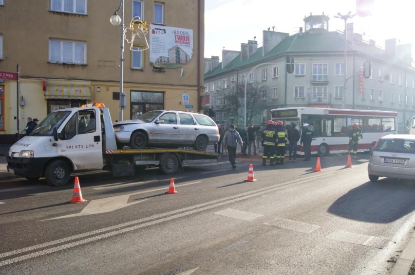 Wypadek na placu 3 Maja w Radomsku