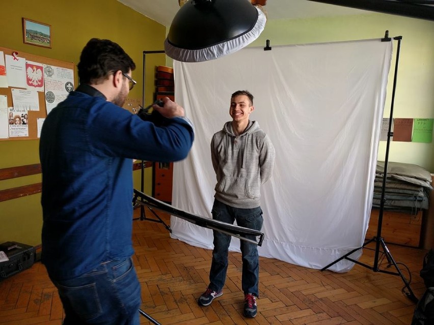 Twarze Polaków w Oleśnicy. Znany fotoreporter fotografował...