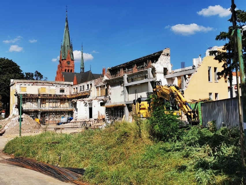 Budowlańcy mają wkrótce powrócić do „Grunwaldu”. Grunt się osuwał, trzeba było wiercić! [ZDJĘCIA]