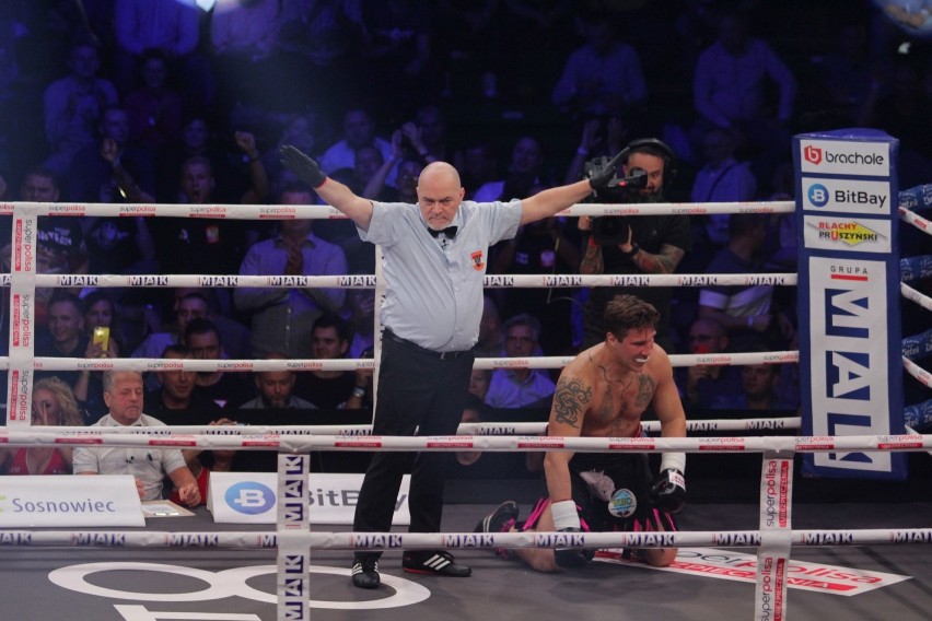 Artur Szpilka podczas Knockout Boxing Night 8 zmierzył się z...