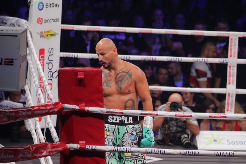 Artur Szpilka podczas Knockout Boxing Night 8 zmierzył się z...