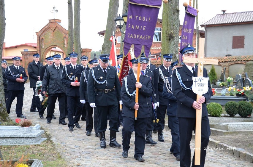 OSP Żarnowiec pożegnał swojego druha Kazimierza Wrosza