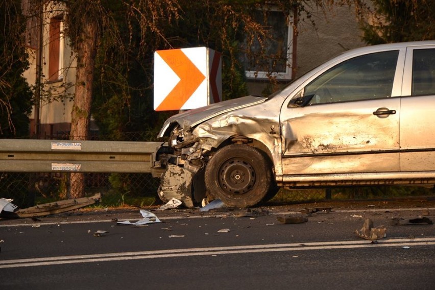 Wypadek w Jastrzębiu: zderzenie trzech samochodów