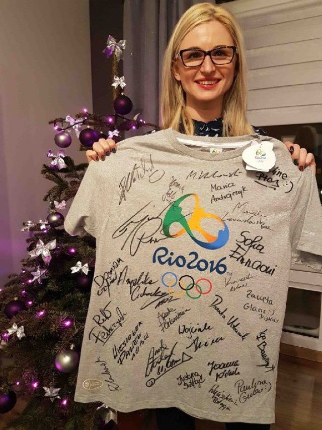 Małgorzata Hołub aktywnie włączyła się w tegoroczną akcje Wielkiej Orkiestry Świątecznej Pomocy. Lekkoatletka z naszego miasta przekazała na aukcję koszulkę z Igrzysk Olimpijskich w Rio de Janeiro z podpisami największych gwiazd polskiej lekkoatletyki