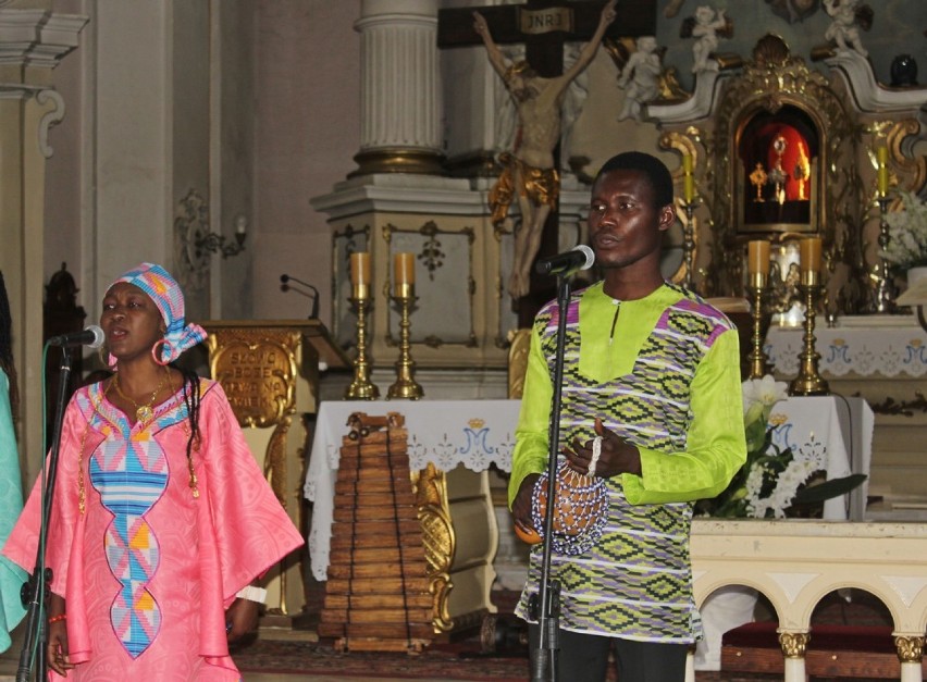Grupa ewangelizacyjna Claret Gospel Misjonarzy Klaretynów z Wybrzeża Kości Słoniowej w Zbąszyniu