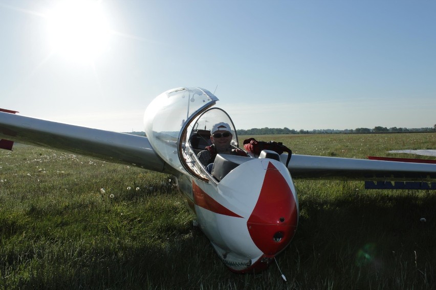 AZM w Lubinie rozpoczyna szkolenie pilotów szybowcowych