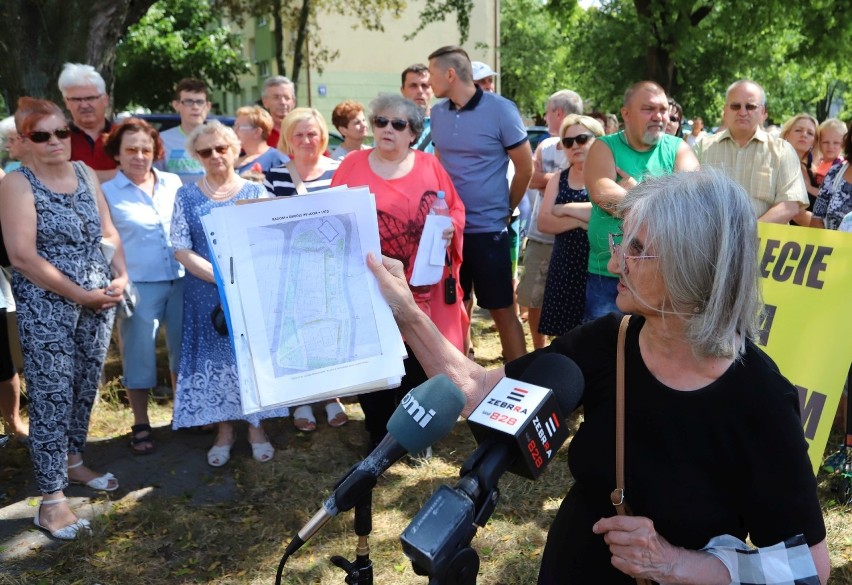 Radom. Mieszkańcy Osiedla XV-lecia domagają się obiecanego parku