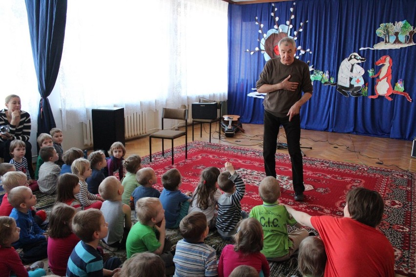W Przedszkolu Miejskim nr 13 gościł autor książek dla dzieci...